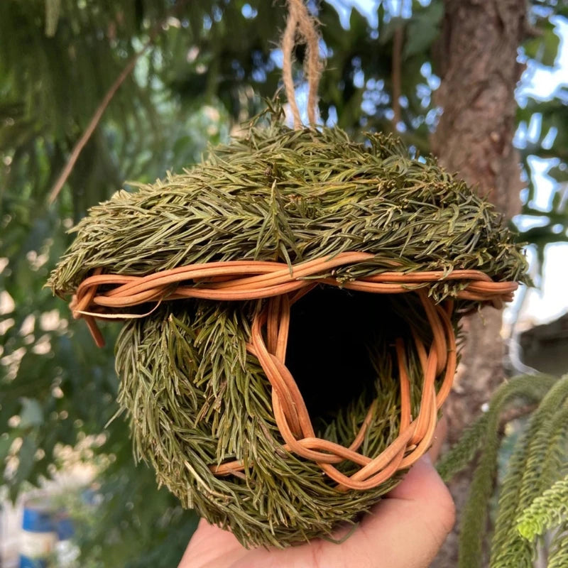 Birds Nest Bird Cage Natural Grass Bird House Outdoor Decorative Weaved Hanging Parrot Nest Houses Pet Bedroom