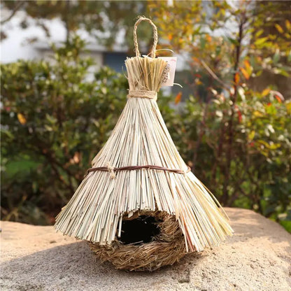 Birds Nest Bird Cage Natural Grass Bird House Outdoor Decorative Weaved Hanging Parrot Nest Houses Pet Bedroom