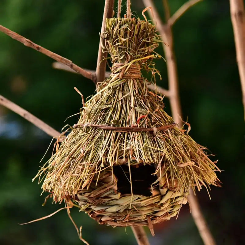 Birds Nest Bird Cage Natural Grass Bird House Outdoor Decorative Weaved Hanging Parrot Nest Houses Pet Bedroom